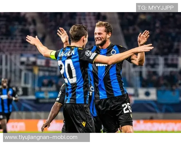 阿拉木图凯拉特门将母亲因年轻外貌走红球迷误以为是姐弟关系 阿拉木图凯拉特门将母亲因年轻外貌走红球迷误以为是姐弟关系